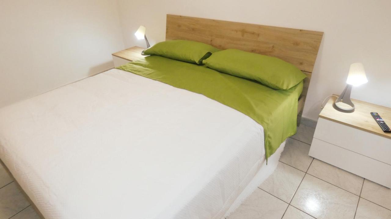 Relux Bed & Breakfast บารี ภายนอก รูปภาพ